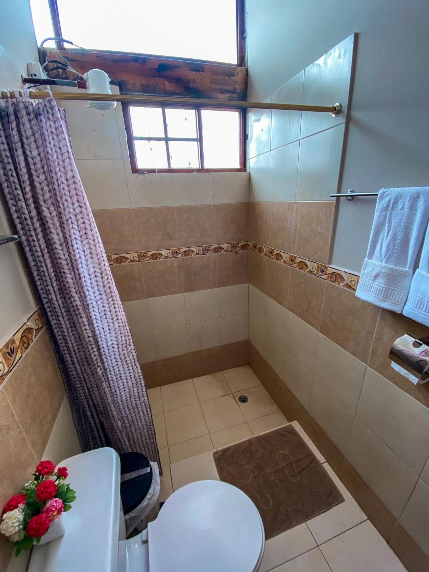 Hostal Rosim Латакунґа Екстер'єр фото
